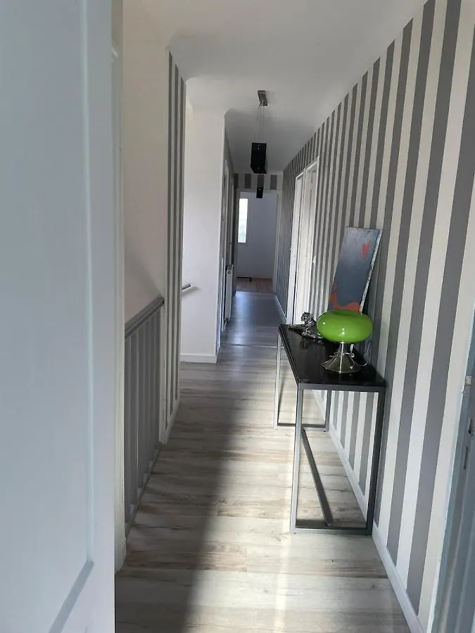 Maison De Ville, Spacieuse Et Cosy 몽뗄리마 0*,