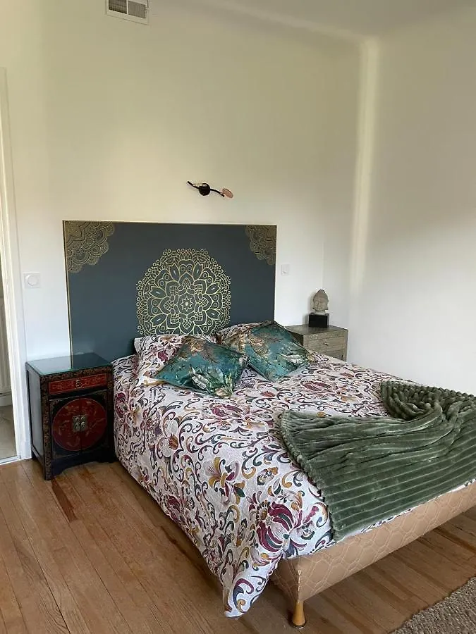Maison De Ville, Spacieuse Et Cosy 몽뗄리마 펜션